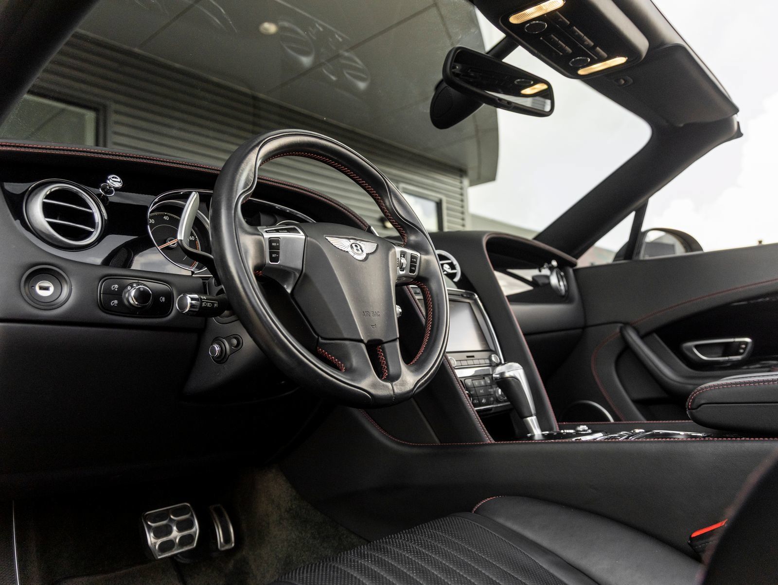 Used 2017 Bentley Continental GT AWD/4WD image 27