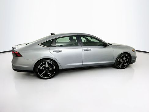 Used 2025 Honda Accord Sport image 10