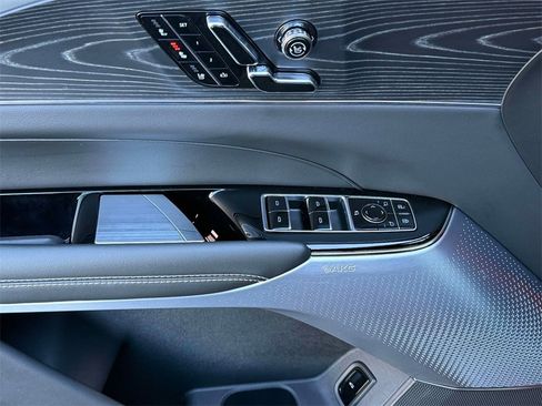 Used 2025 Cadillac Lyriq Luxury w/ LPO, Floor Liner Package image 21