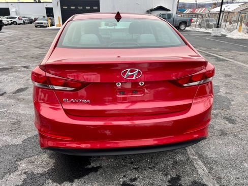 Used 2018 Hyundai Elantra SEL w/ Cargo Package image 5