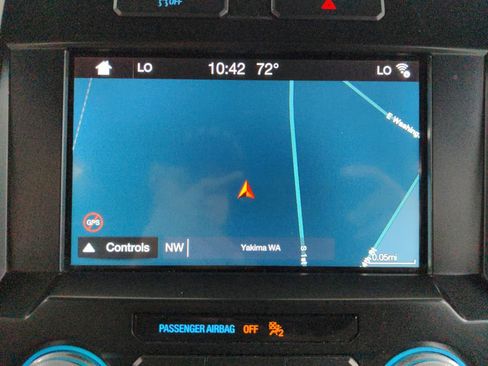 Used 2016 Ford F150 Lariat w/ Equipment Group 502A Luxury AWD/4WD image 23
