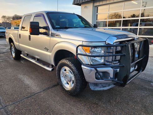 Used 2015 Ford F250 XLT w/ XLT Value Package image 2