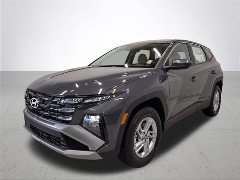 New 2026 Hyundai Tucson SE image 2