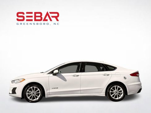 Used 2019 Ford Fusion SE FWD image 12
