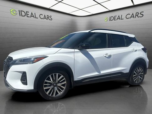 Used 2024 Nissan Kicks SR FWD image 1