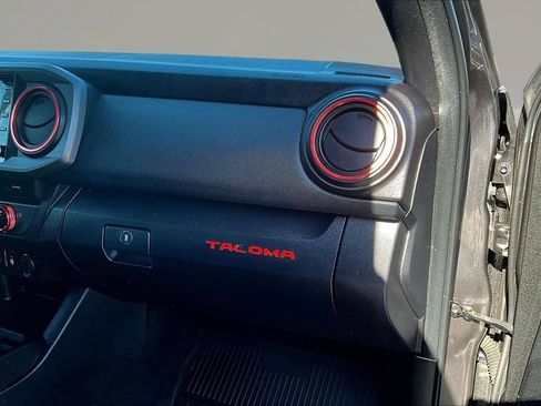 Used 2023 Toyota Tacoma TRD Off-Road image 26