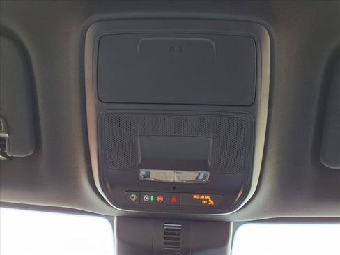 New 2025 Buick Enclave Sport Touring w/ Super Cruise Package image 24