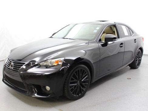 Used 2014 Lexus IS 250 RWD image 4