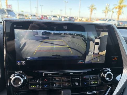 Used 2022 Toyota Highlander Platinum AWD/4WD image 21