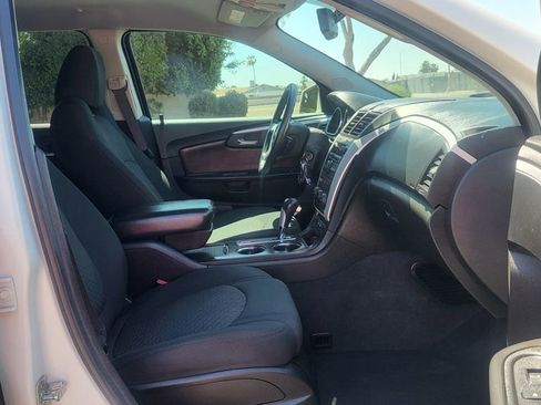 Used 2012 Chevrolet Traverse LT w/ All-Star Edition FWD image 18