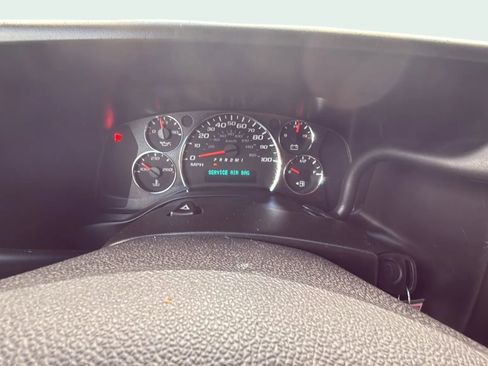 Used 2010 Chevrolet Express 3500 LT w/ LT Preferred Equipment Group image 10