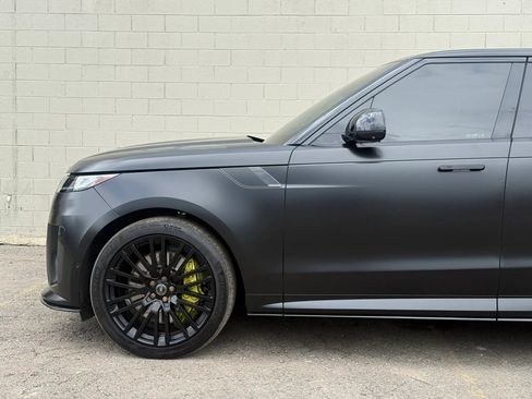 Used 2024 Land Rover Range Rover Sport AWD/4WD image 5
