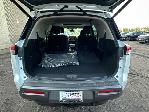 New 2026 Nissan Pathfinder SL AWD/4WD image 13