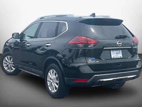 Used 2018 Nissan Rogue SV AWD/4WD image 11