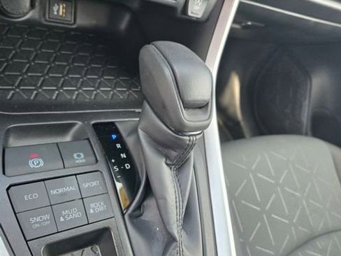 Certified 2025 Toyota RAV4 XLE AWD/4WD image 16