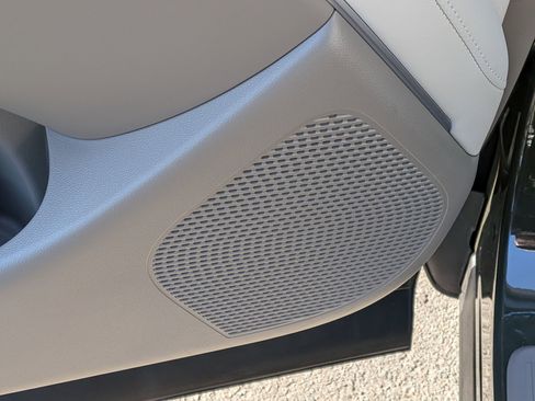 New 2026 Hyundai Palisade SEL Premium FWD image 17