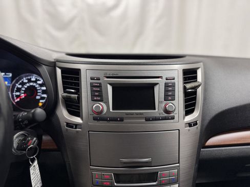 Used 2013 Subaru Outback 2.5i Limited w/ Popular Pkg 1A image 22