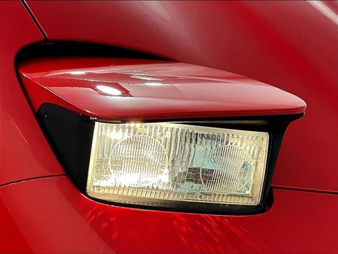 Used 2004 Chevrolet Corvette Z06 w/ Memory Package RWD image 32