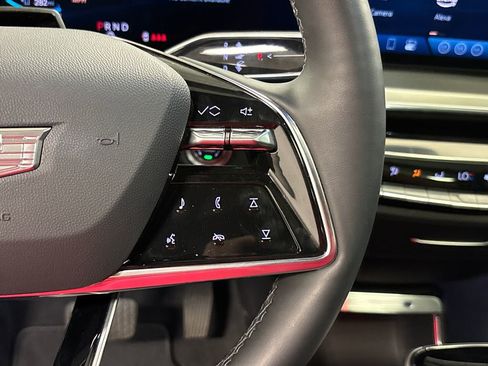 New 2025 Cadillac Lyriq Luxury RWD image 39