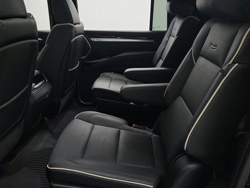 Certified 2025 Cadillac Escalade ESV Premium Luxury w/ LPO, Floor Liner Package image 18