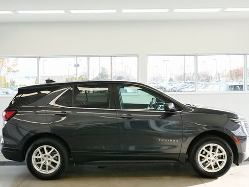 Used 2023 Chevrolet Equinox LT image 7