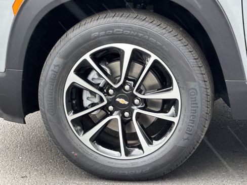 New 2026 Chevrolet TrailBlazer LT w/ Driver Confidence Package AWD/4WD image 24