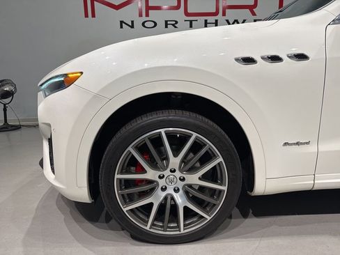 Used 2021 Maserati Levante GranSport image 7