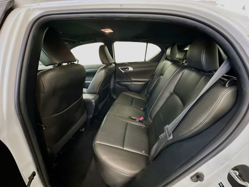 Used 2012 Lexus CT 200h image 30