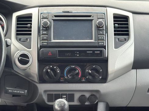 Used 2013 Toyota Tacoma 4x4 Double Cab w/ SR5 Pkg image 18