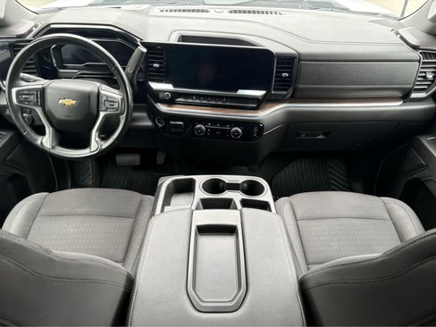 Used 2024 Chevrolet Silverado 3500 LT AWD/4WD image 17