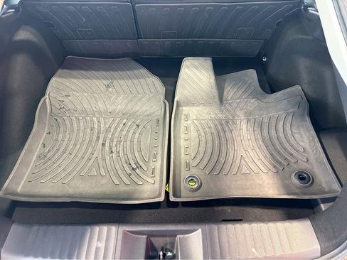 Used 2024 Toyota Prius XLE image 36