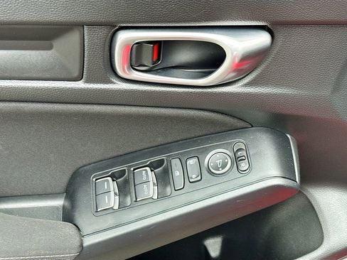 Used 2023 Honda Civic Sport image 18