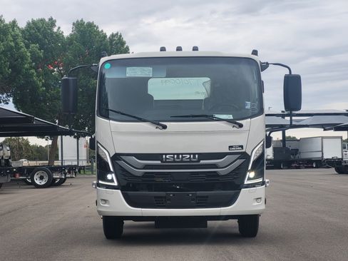 New 2026 Isuzu NPR RWD image 2