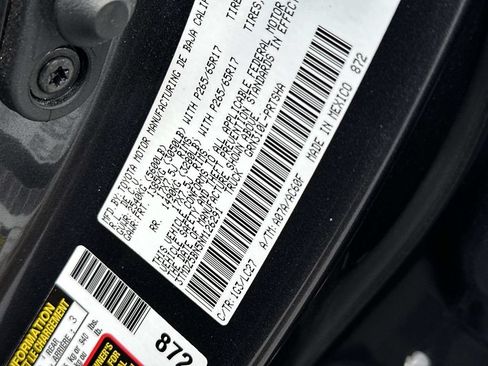 Used 2022 Toyota Tacoma TRD Sport w/ TRD Premium Sport Package AWD/4WD image 18