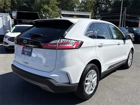 Used 2022 Ford Edge SEL w/ Convenience Package image 4