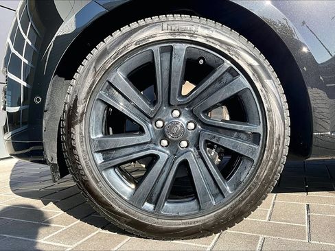 Certified 2023 Land Rover Range Rover SE AWD/4WD image 9