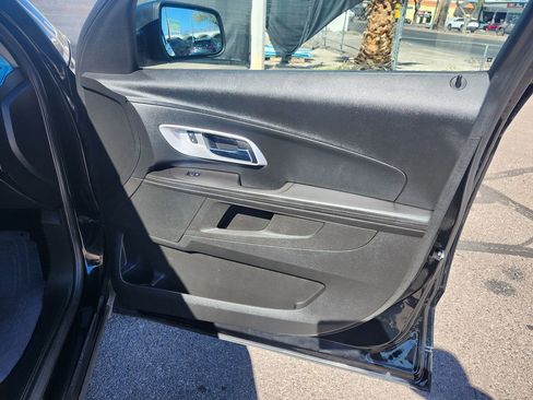 Used 2015 Chevrolet Equinox LS image 18