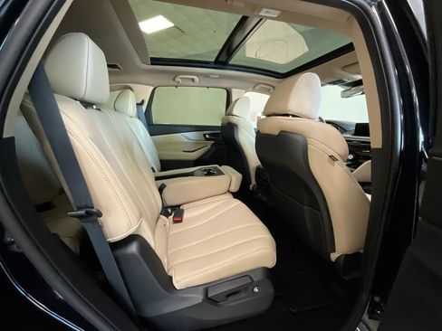 Certified 2024 Acura MDX SH-AWD w/ Technology Package image 23