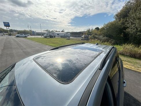 New 2025 Chevrolet Traverse LT w/ Enhanced Driving Package image 21