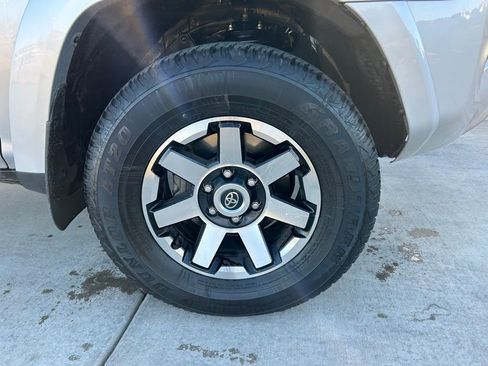 Used 2023 Toyota 4Runner TRD Off-Road Premium image 32