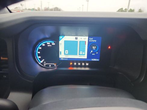 Used 2023 Ford Bronco Badlands image 20