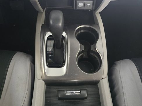 Used 2019 Honda Pilot LX image 14