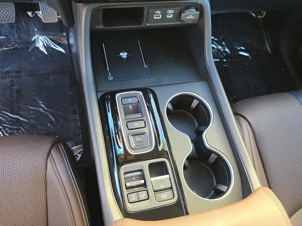 Used 2025 Honda Pilot Elite image 32