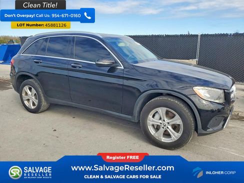 Used 2018 Mercedes-Benz GLC 300 Sport Utility Vehicle w/ Premium Package image 5