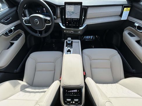 New 2026 Volvo XC90 B6 Plus image 14