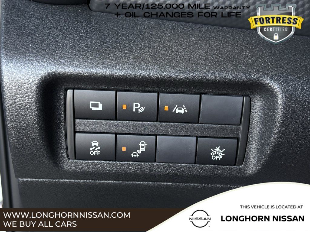 Used 2023 Nissan Kicks S FWD image 18