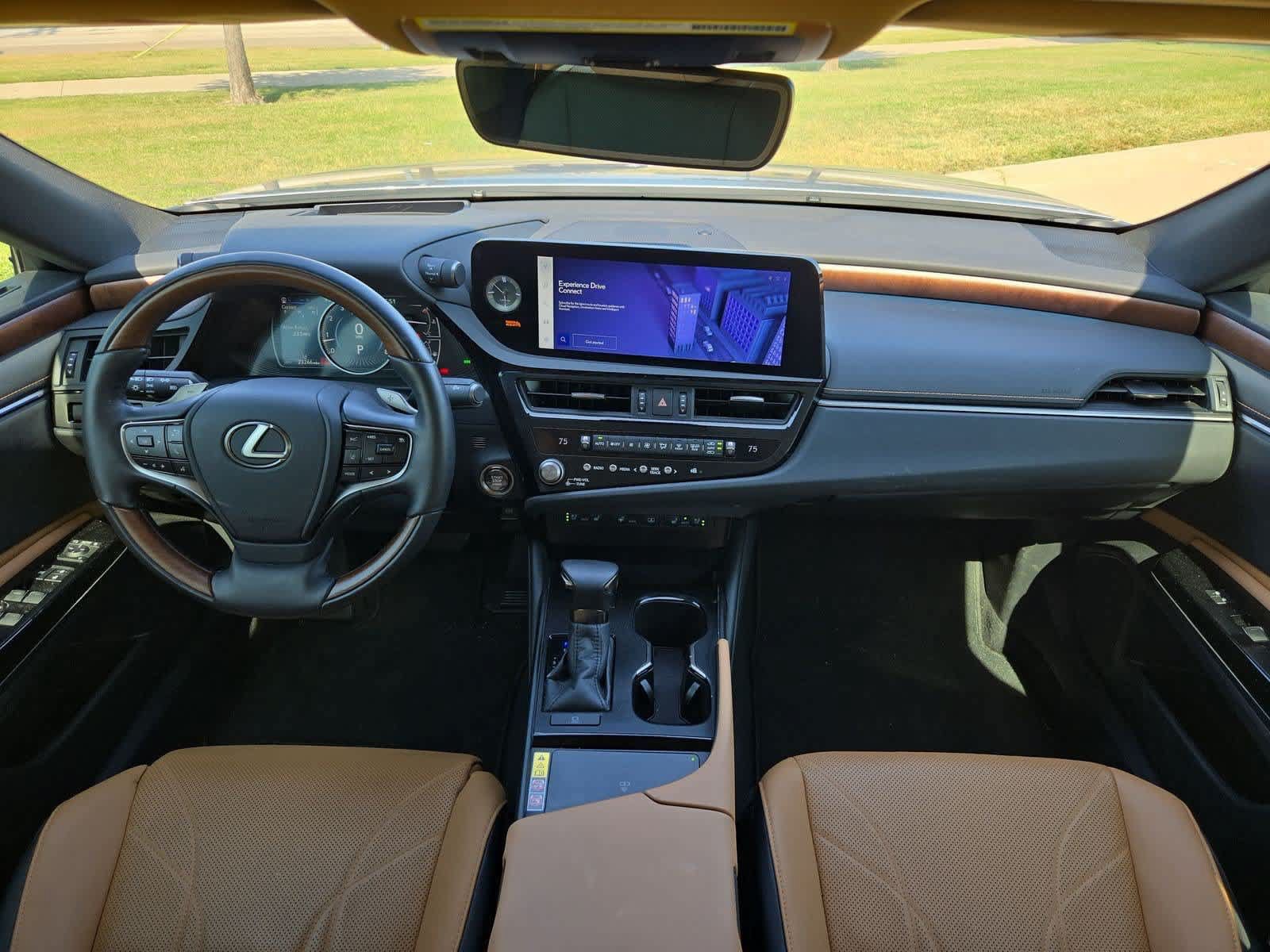 Used 2024 Lexus ES 350 w/ Technology Package FWD image 13