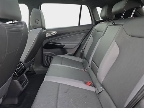 Used 2023 Volkswagen ID.4 Pro S image 17