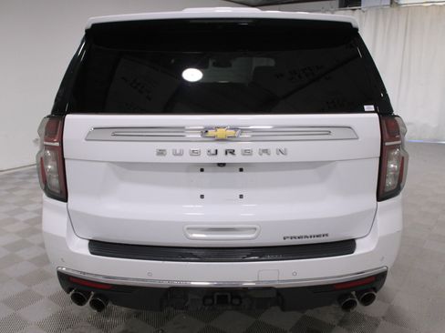 Used 2023 Chevrolet Suburban Premier image 31