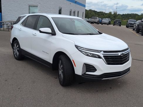 Used 2024 Chevrolet Equinox LT AWD/4WD image 20
